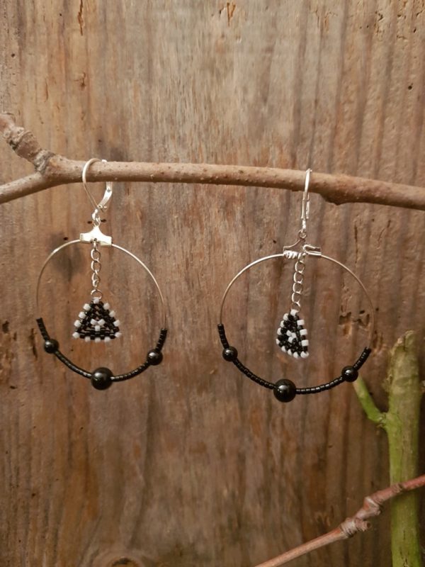 Boucles d'Oreilles Rondes tissage -Tempête -  Noir et gris  - Agates noires