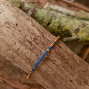 Bracelet simple rang perles Miyuki sur câble fin – Bleu Noir et Doré