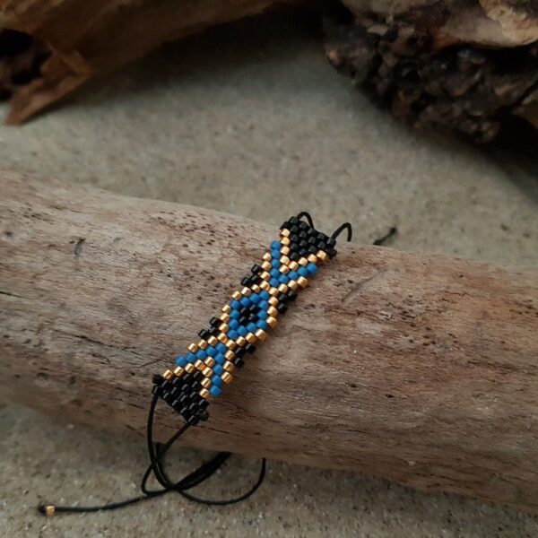 Bracelet Tissage Rectangle  – mini perles – Zig Zag sur fil noir , Bleu Doré et Noir