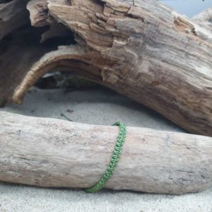 Bracelet Macramé épais- fil vert- simple
