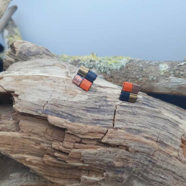 Boucles d’Oreilles Puces – Perles carrées – Citrouille – perles carrées – Noir, Rouille, Or, Sunset