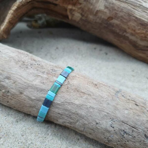 Bracelet  simple rang  –  Lagon – vert foncé, vert turquoise, bleu ciel, gris