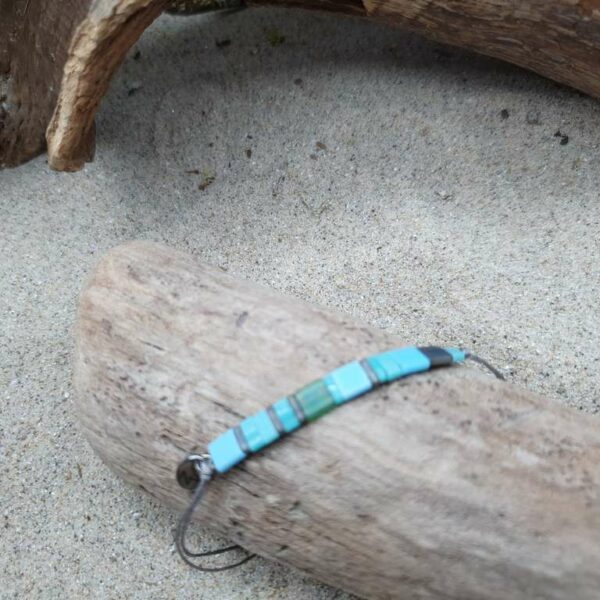 Bracelet Rectangle – Lagon – perles carrées – vert foncé, vert turquoise, bleu ciel, bleu roi, gris