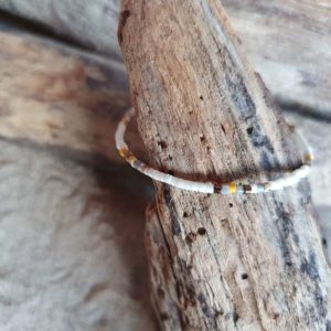 Bracelet simple rang – Type 5- minis perles sur câble fin –  Naturel – Ocre, Bronze, Ecru, Gris, Marbré