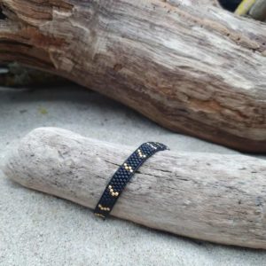 Bracelet tissage plat fin monté wrap fil noir – Noir et Doré – mini perles – zèbre –  Noir et doré – taille S