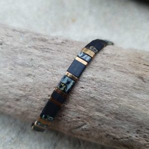 Bracelet simple rang – perles carrées – Noir Ébène – Perles carrées – Noir mat, Bronze et Marbré