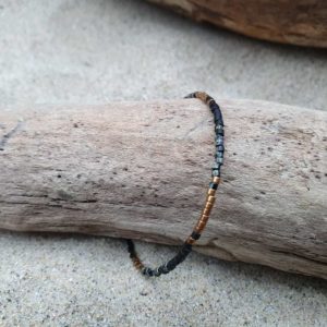 Bracelet simple rang – Type 7 – minis perles sur câble fin –  Noir Ébène – Noir mat, Bronze et Marbré