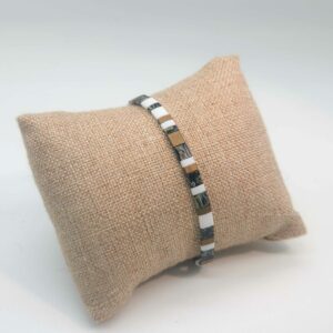 Bracelet simple rang – perles carrées – Himalaya – Perles carrées – Blanc mat, Bronze et Marbré