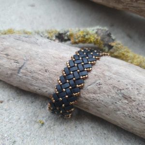 Bracelet Ecailles de Dragon Double – Uni – Perles carrées – Noir mat, et Bronze