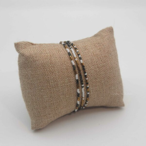 Ensemble de bracelets simple rang – minis perles sur câble – Himalaya