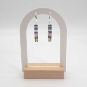 Boucles d’Oreilles Pendantes Perles carrées – La Vie en Rose – Rose Ecru Ardoise et Doré