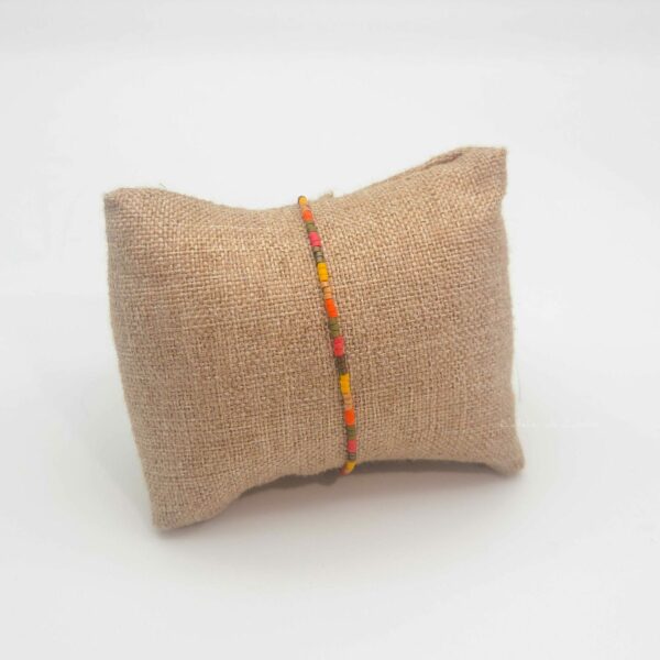 Bracelet simple rang – minis perles sur câble – Comanche