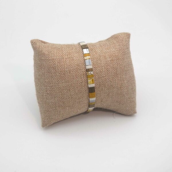 Bracelet simple rang – perles carrées – Naturel – Sauvage