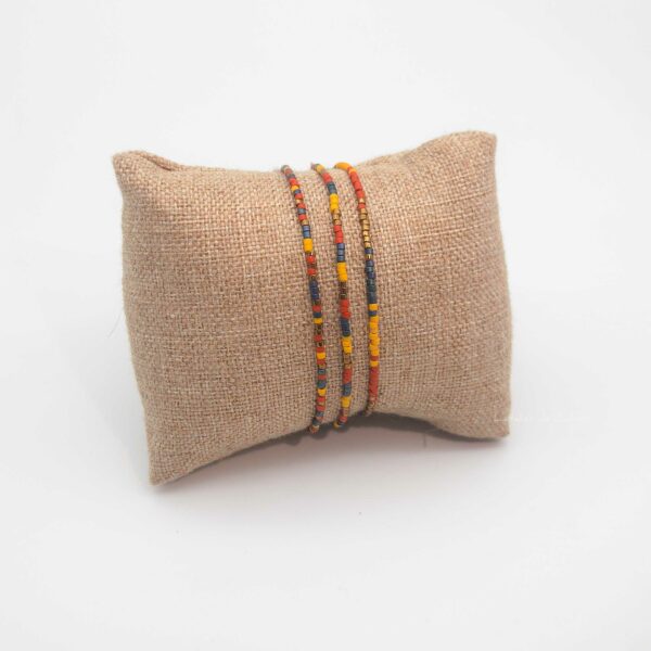Ensemble de bracelets simple rang – minis perles sur câble – Savane